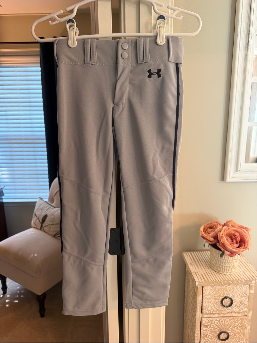 Under Armour Youth S Baseball Pants - Gray with Black Piping - Like New